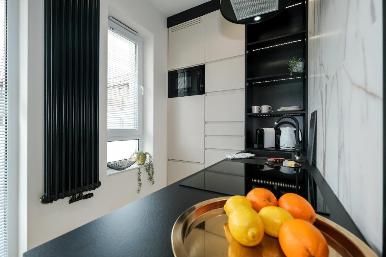 City Mood Apartamenty Lodz Fabryczna 450M Wszystko Nowe Екстериор снимка