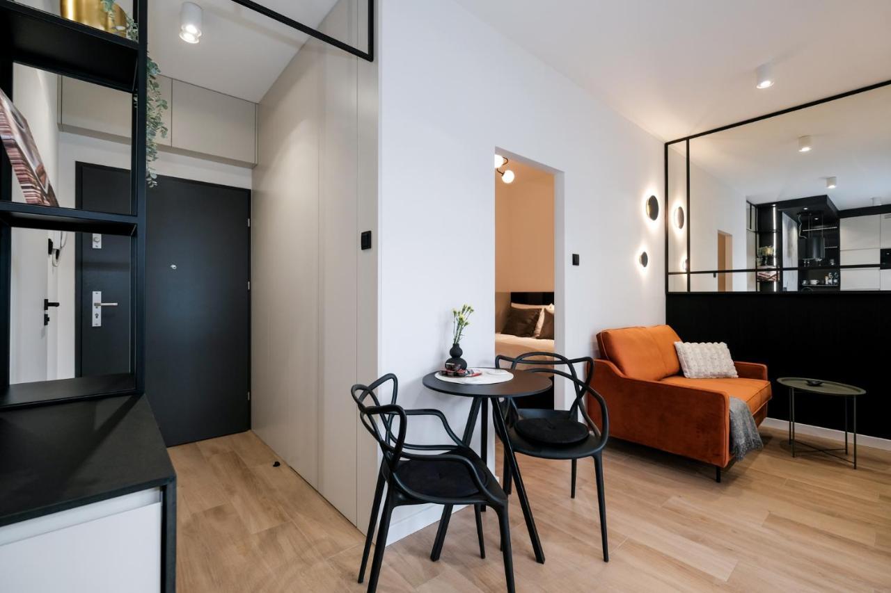 City Mood Apartamenty Lodz Fabryczna 450M Wszystko Nowe Екстериор снимка