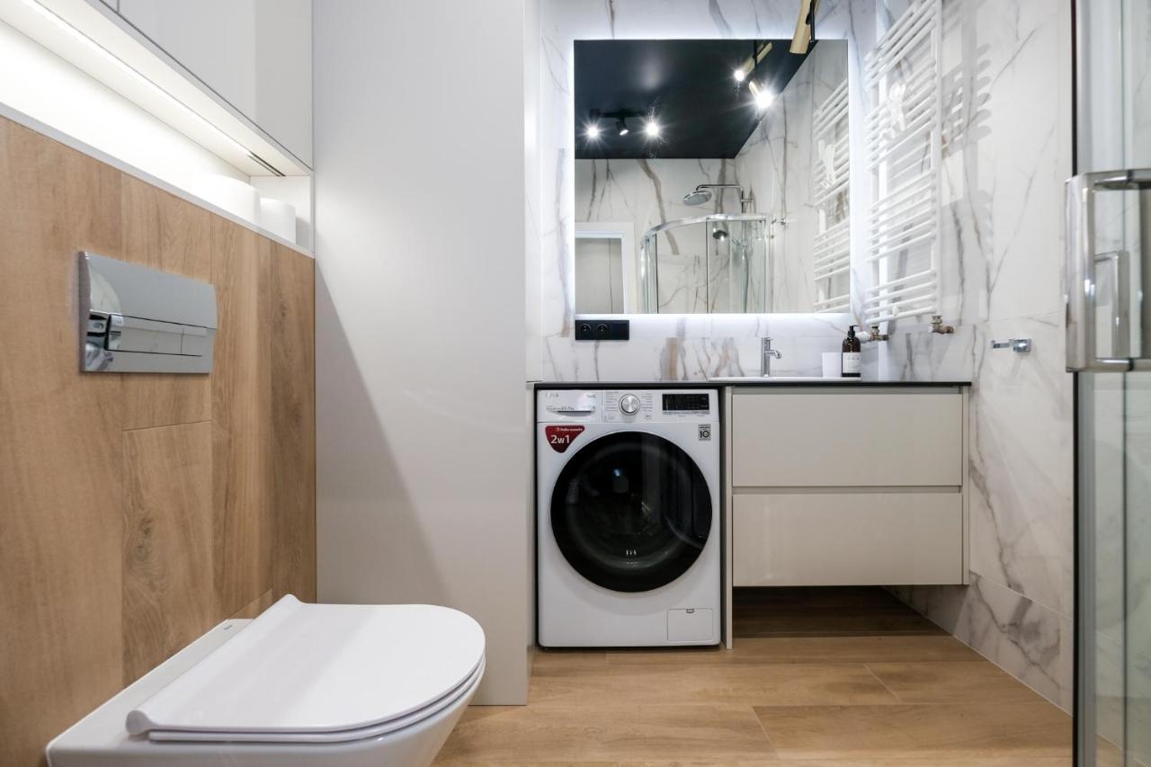 City Mood Apartamenty Lodz Fabryczna 450M Wszystko Nowe Екстериор снимка